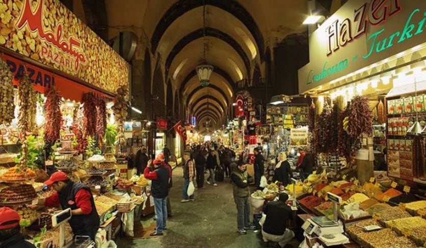 Spice Bazaar &amp; Grand Bazaar, Istanbul, Turkey